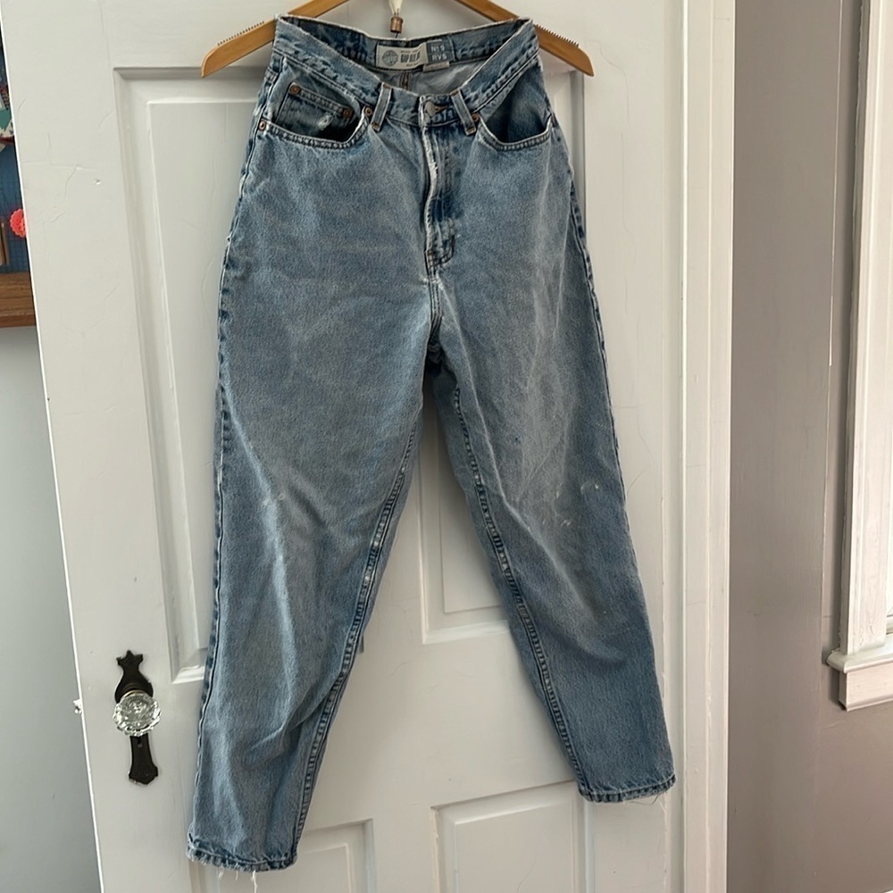 GAP vintage 90s high rise mom jean.